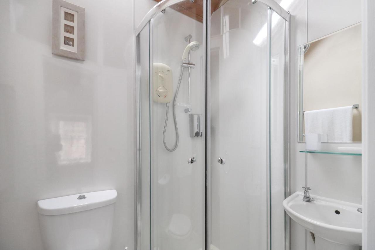 Whinstone Holiday Home In Falkland - Sleeps 8 ภายนอก รูปภาพ