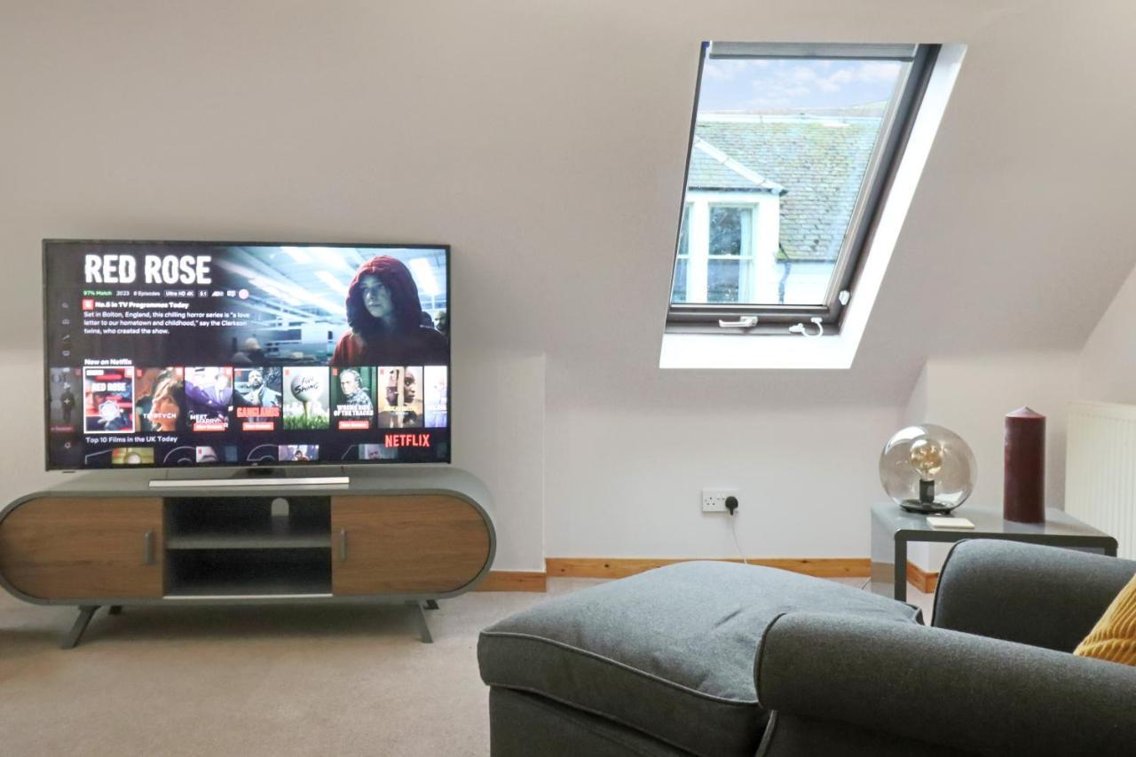 Whinstone Holiday Home In Falkland - Sleeps 8 ภายนอก รูปภาพ