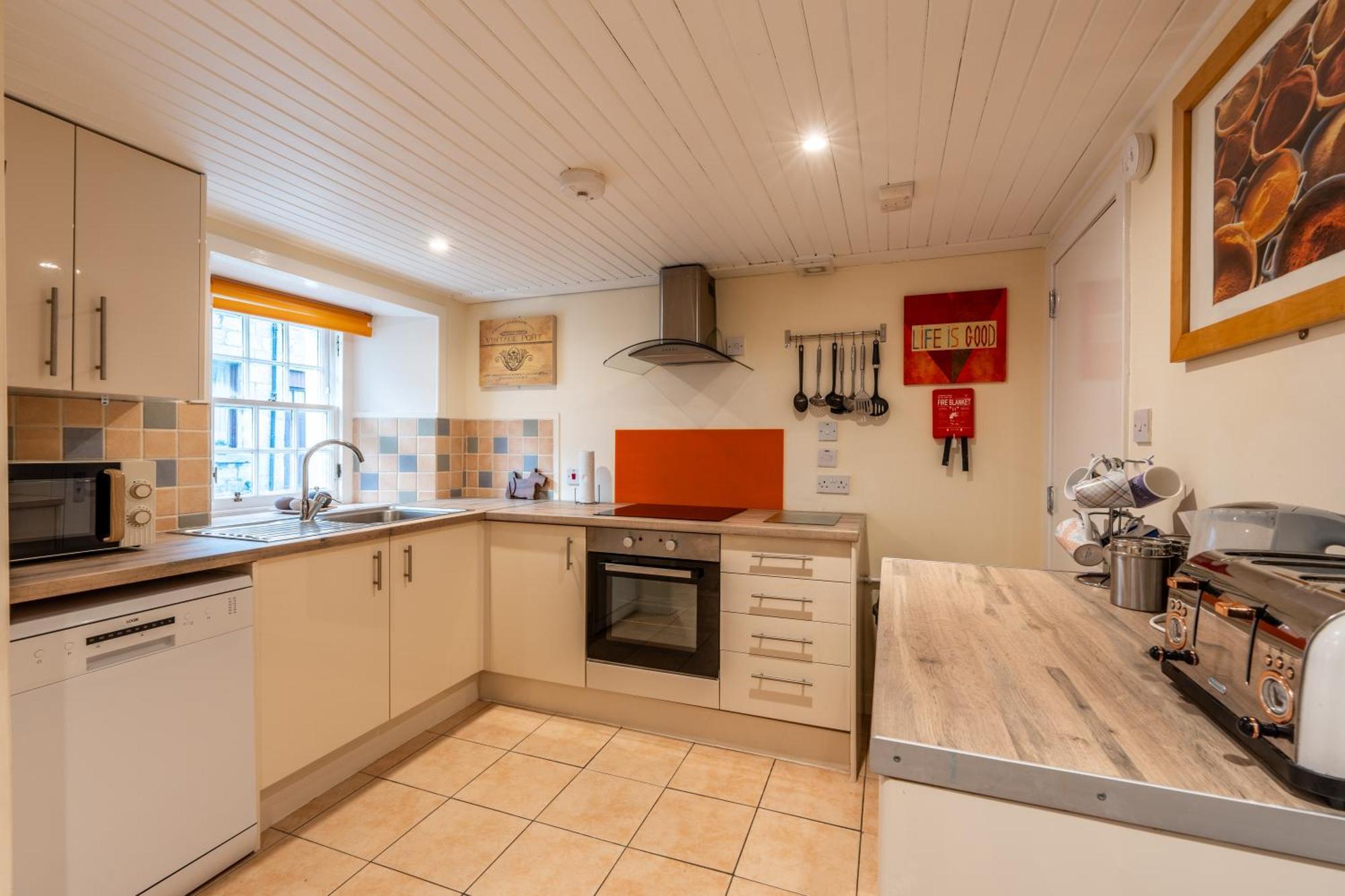Whinstone Holiday Home In Falkland - Sleeps 8 ภายนอก รูปภาพ